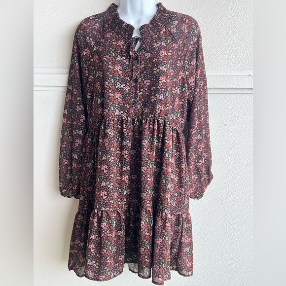 American Eagles Ditzy Floral Tiered Midi Dress Cottagecore Prairie modest Med - Picture 1 of 6